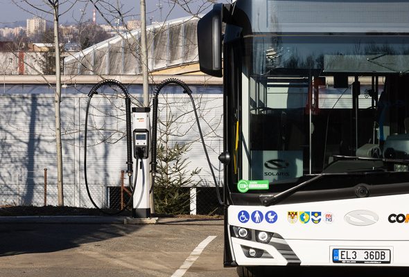 Navrhli jsme infrastrukturu dobíjení pro první linkovou dopravu elektrobusy v Česku